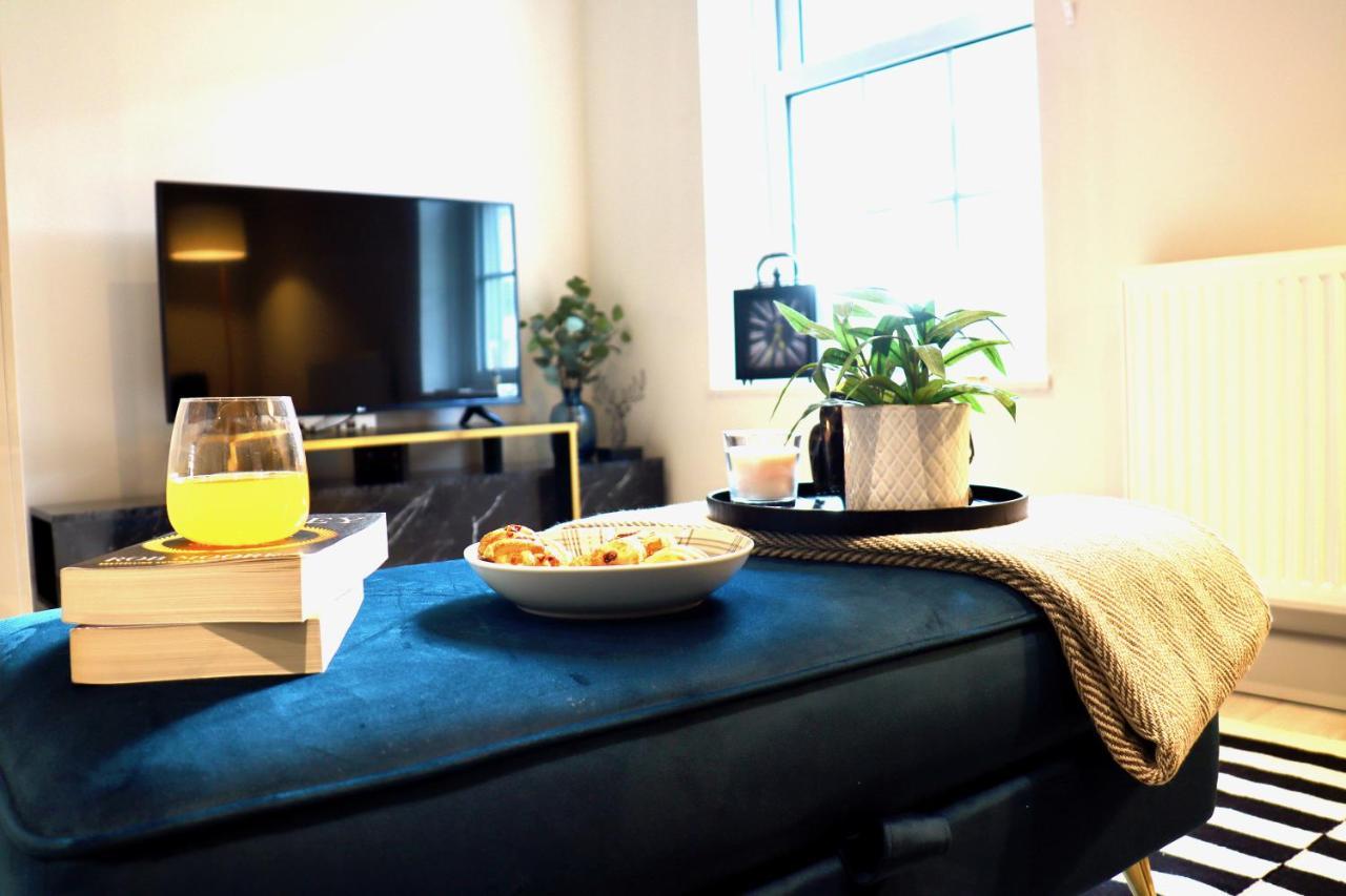 Perfect Central Location- 5 Minutes From Tower Bridge ! 8 Minutes Walk From Tube ロンドン エクステリア 写真