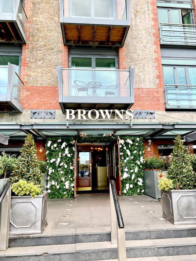 Perfect Central Location- 5 Minutes From Tower Bridge ! 8 Minutes Walk From Tube ロンドン エクステリア 写真
